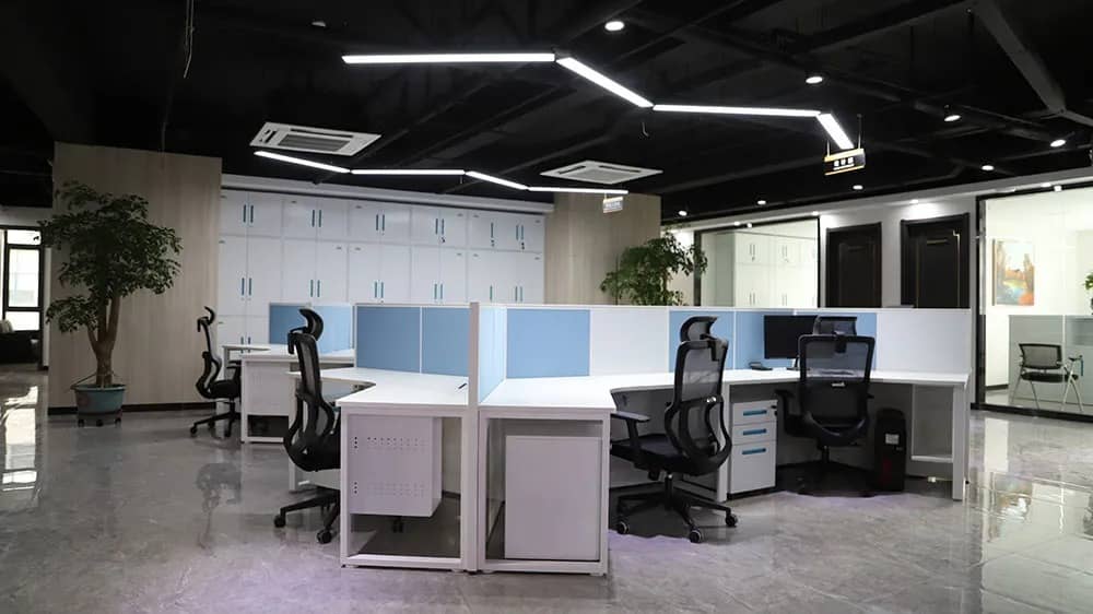 &Aacute;rea de oficina del personal de IgolDencNC