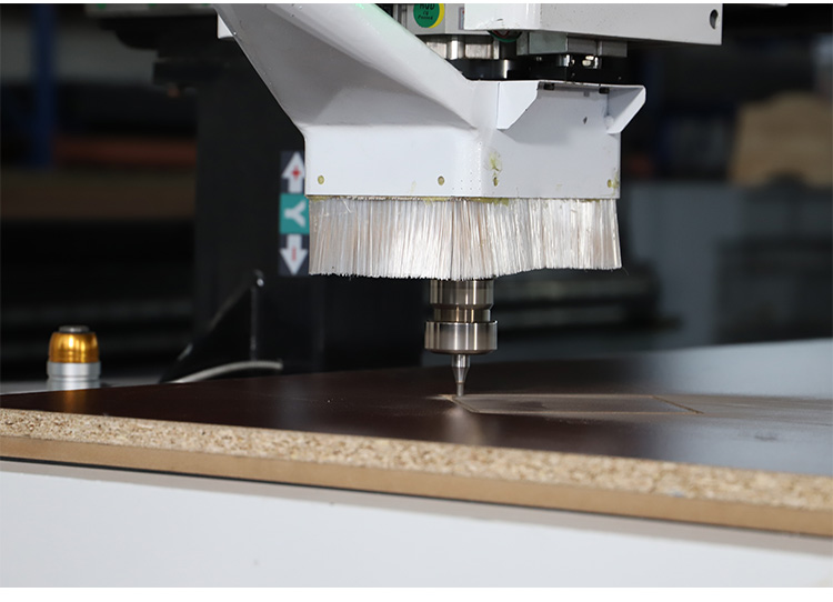 Enrutador CNC de 4 ejes