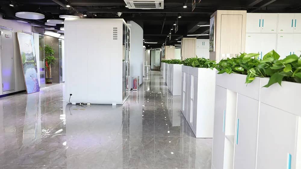 &Aacute;rea de oficina del personal de IgolDencNC