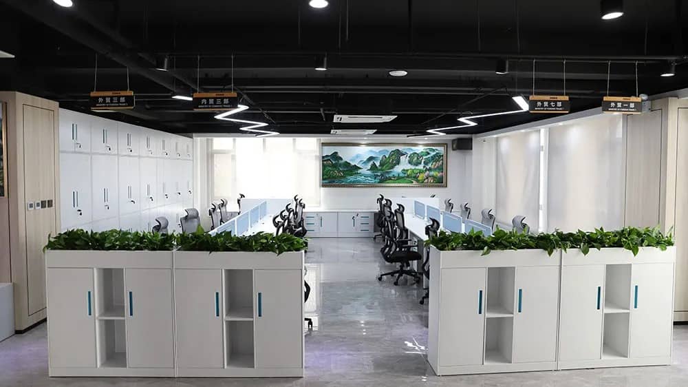 &Aacute;rea de oficina del personal de IgolDencNC